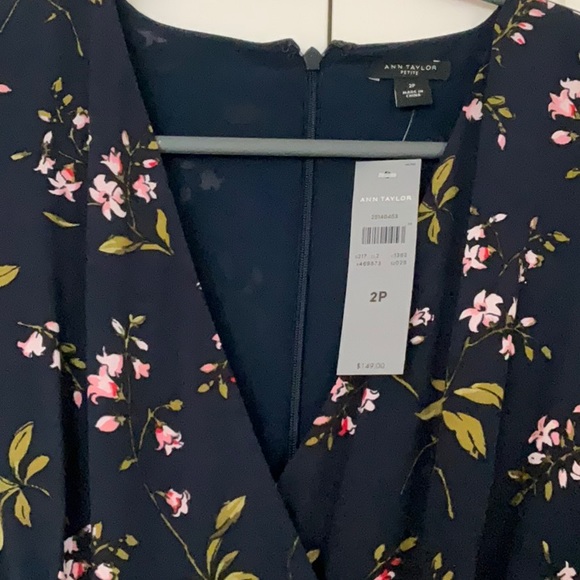 Ann Taylor Floral Ruffle Wrap Dress Navy 2P - Picture 5 of 8